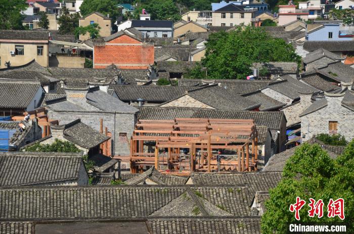 “由东到东”的台青“登陆”故事：一杯咖啡收获爱情事业