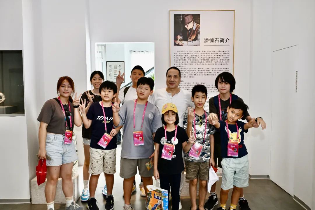 采风第二天，两岸青年弄“花”了件衣裳，品了顿“满汉全席”！