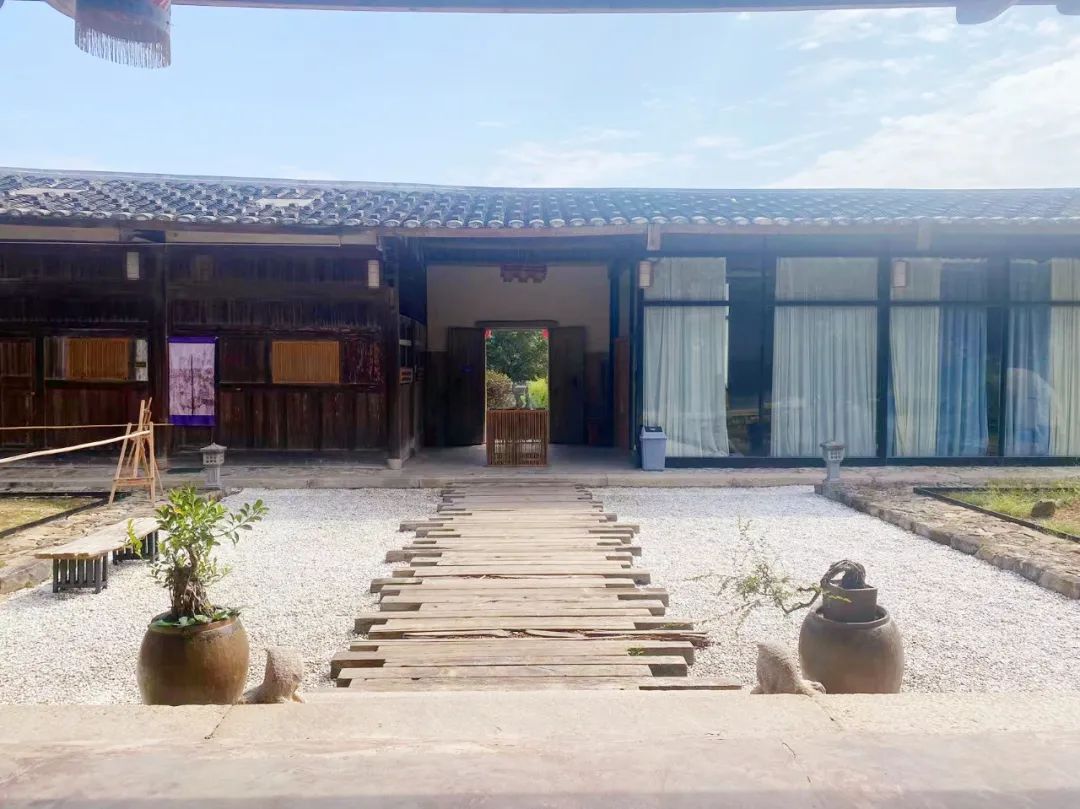 采风第二天，两岸青年弄“花”了件衣裳，品了顿“满汉全席”！