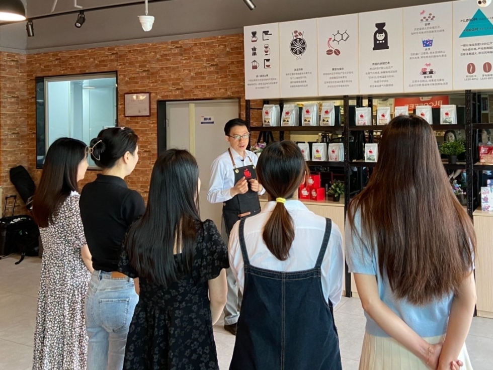台青张明振：我愿做两岸青年交流合作的桥梁