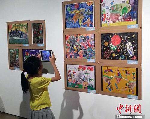 第八届海峡两岸少儿美术大展·北京展开幕