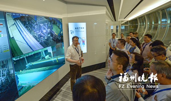 两岸专家学者参观福州新区企业　闽台企业共发展