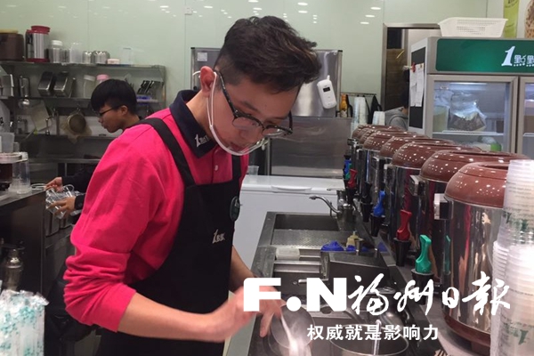 来榕才两年　俨然“福州通”