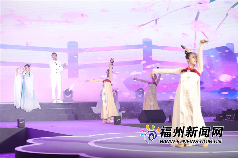 两岸青年筑梦行 海青节“携手·同行”联欢晚会举行